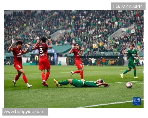 上海足球队技术争议引发热议球迷与专家观点碰撞激烈