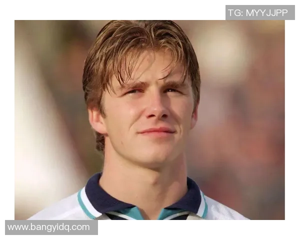 美国足球明星美貌与实力并存的魅力排名解析